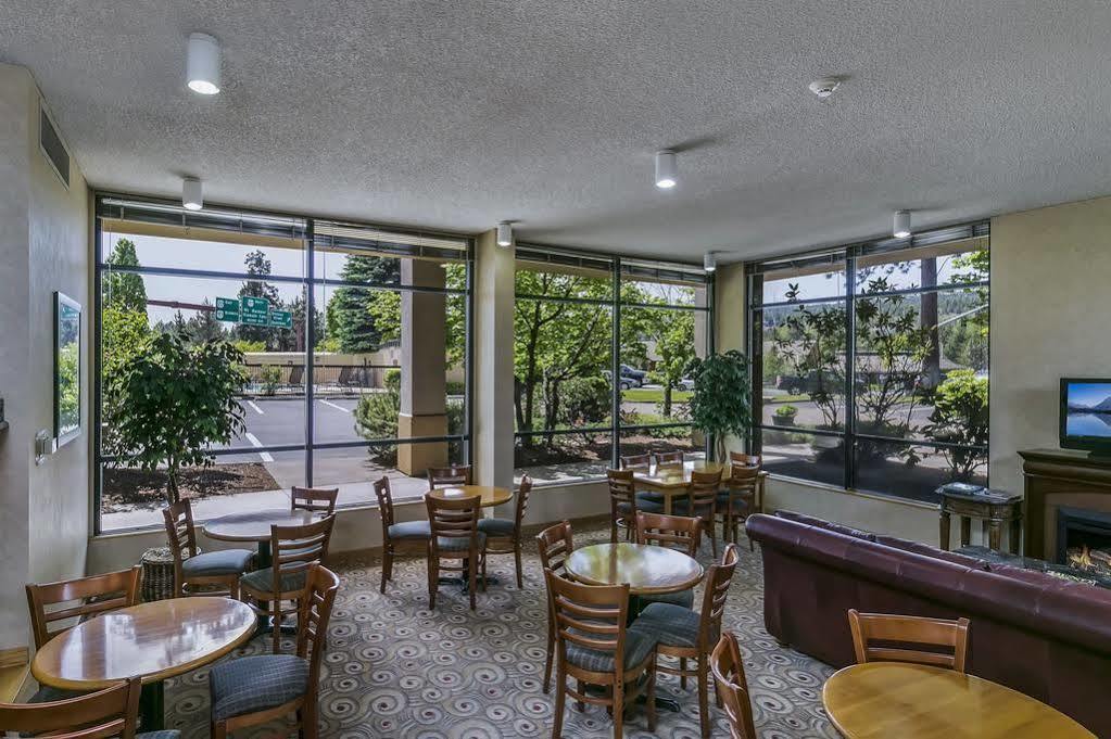 Red Lion Inn & Suites Deschutes River - Bend Exterior photo